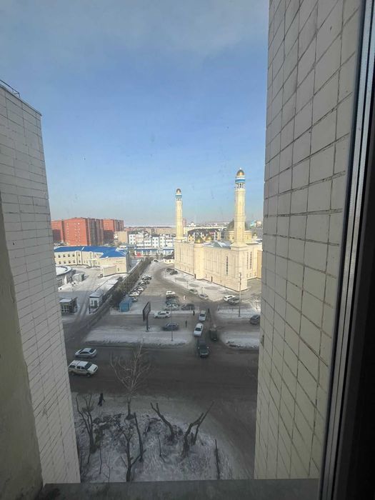 Продается 2 комн кв Назарбаева, 8