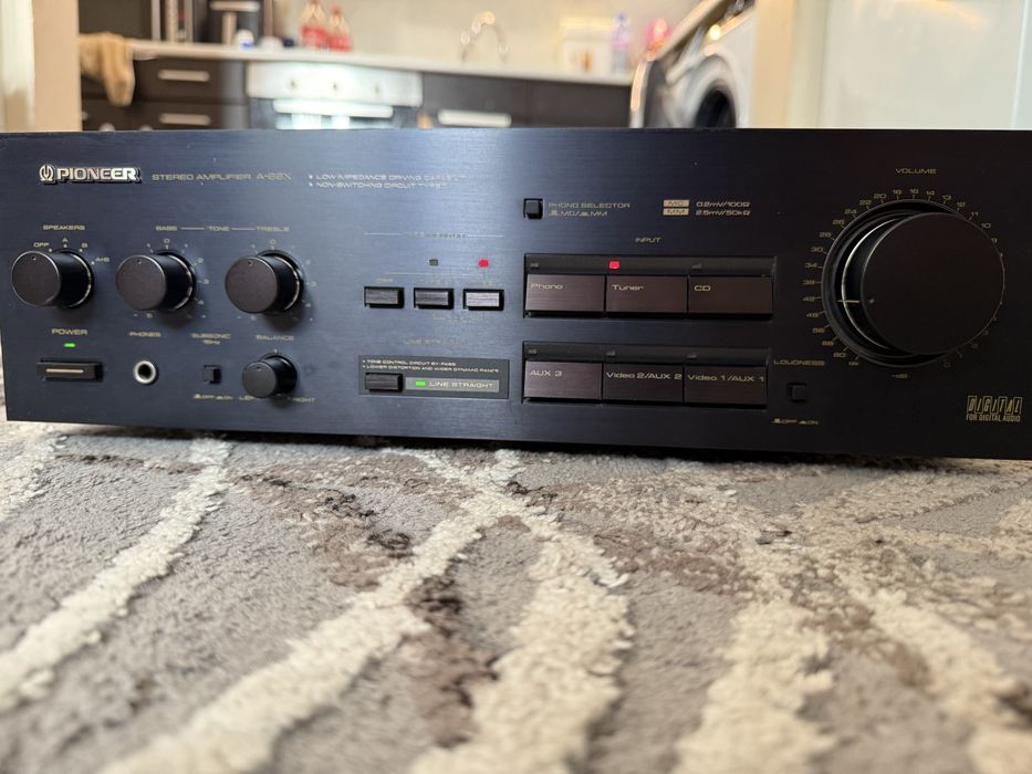 Pioneer A-66X Стерео усилвател