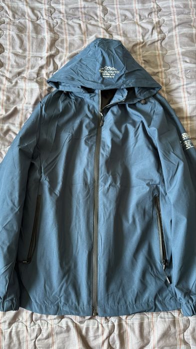 Ветровка весенняя