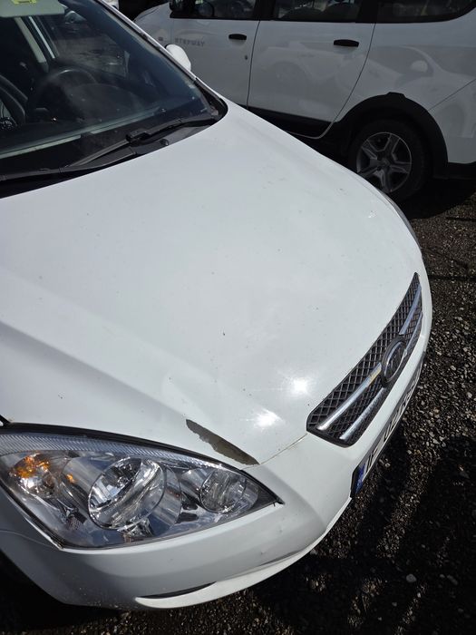 Vand Kia Ceed 1.4 benzina