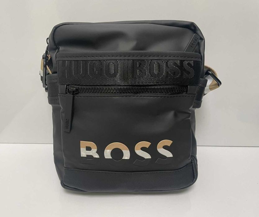 Нова мъжка чанта с етикети HUGO by HUGO BOSS