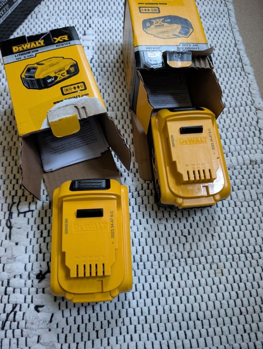Set 2 Acumulatori DeWalt XR 18V 5.0Ah Li-Ion