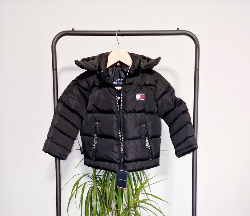 Детско яке Tommy Hilfiger, топло стилно и готино!