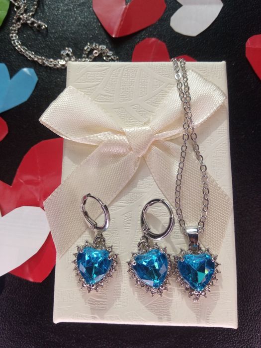 Комплект колие и обици