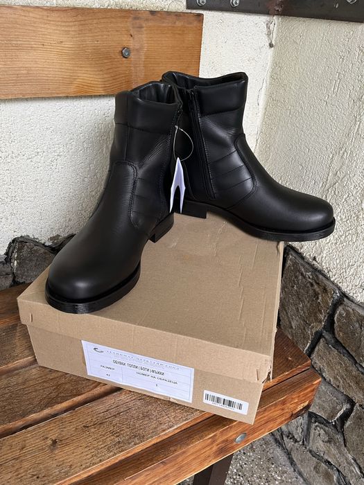 Полицейски боти 42