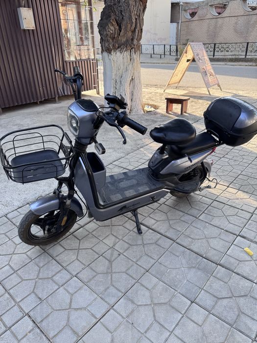 Skuter DRONGO skuter