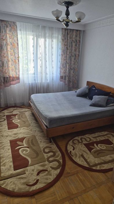Apartament 3 camere zona Carrefour