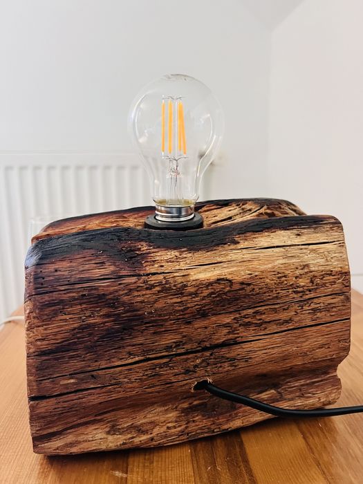 Lampa veioza rustica lemn ars