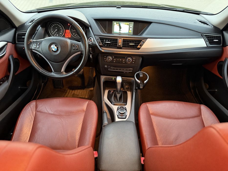 BMW  X1  23D  X-drive  204 CP fulll!!!