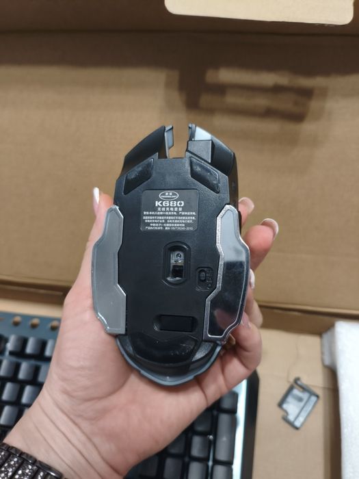 Set Tastatură și Mouse Gaming Wireless 2.4G – LED Backlit, qwerty, Mou