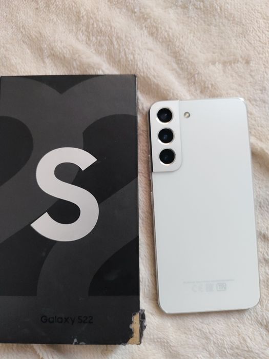 Samsung galaxy S 22...128 gb
