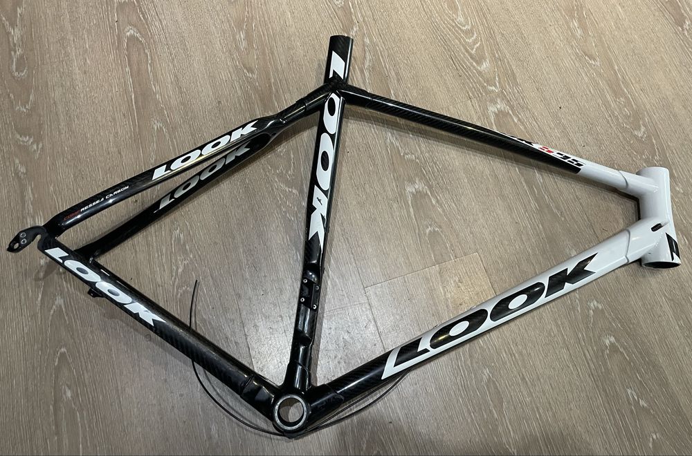 Cadru Cursieră Carbon Look 595