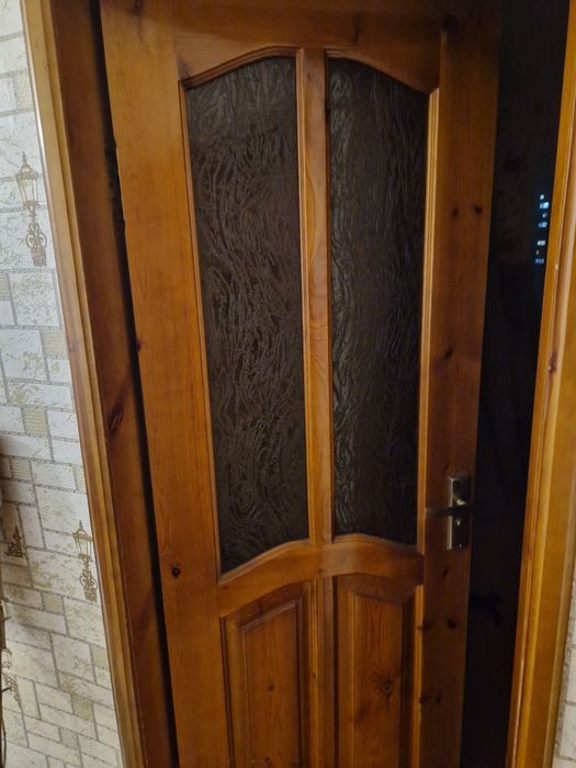 Двери деревянные