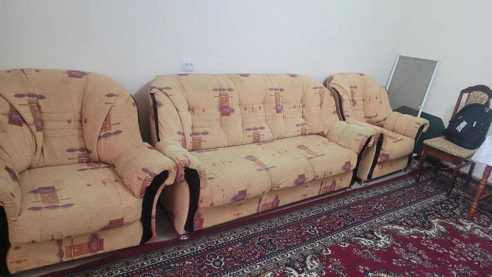 Продам хорошию мебель