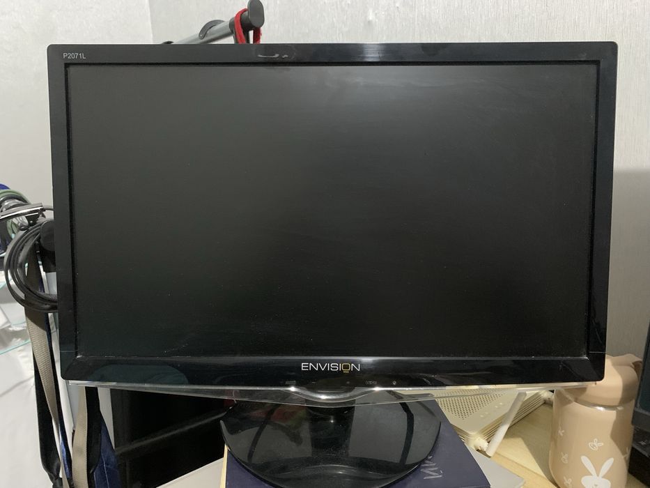 Монитор Envision 20″ (P2071L) — рабочий, с кабелями