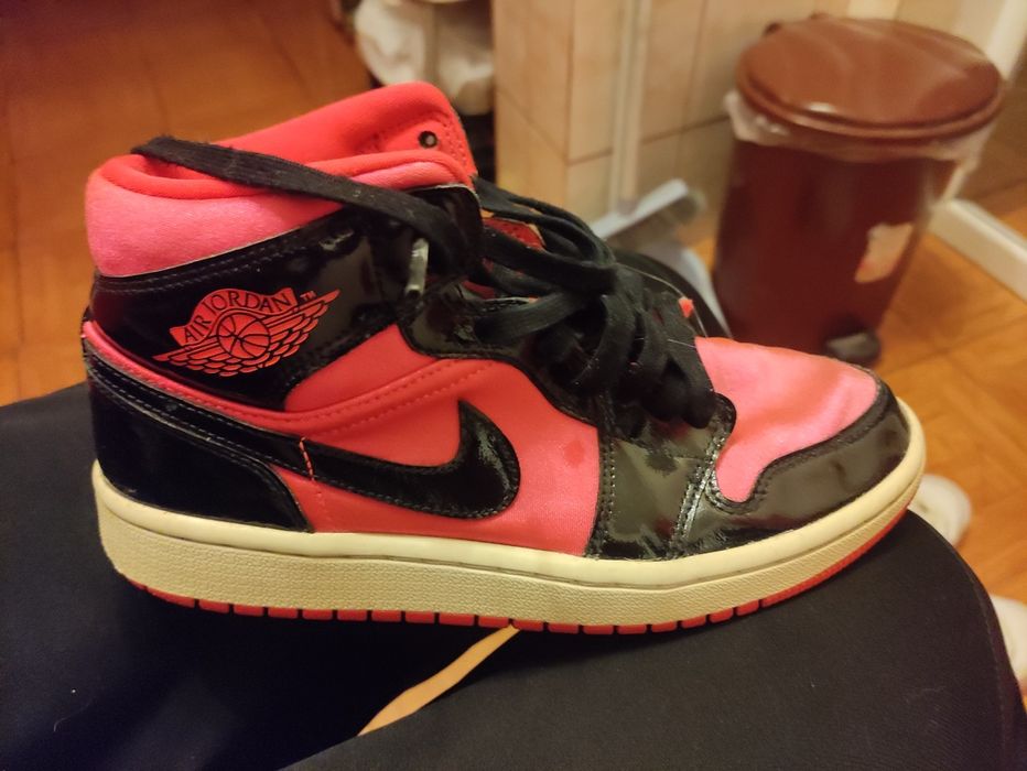 Vând adidași dama Nike Jordan,Nr 38,5,impecabili