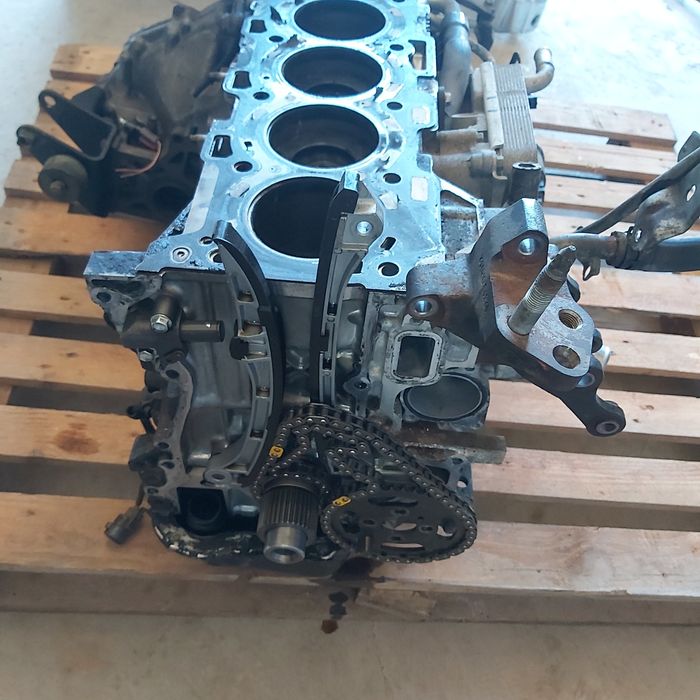 Двигател на части Тойота Авенсис 2.2  177 к.с D-CAT