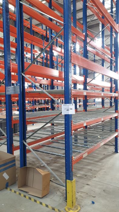 Lichidare de stoc la rafturi metalice profesionale reglabile la super