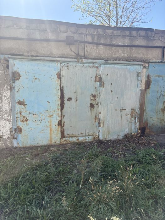Продам гараж в городе