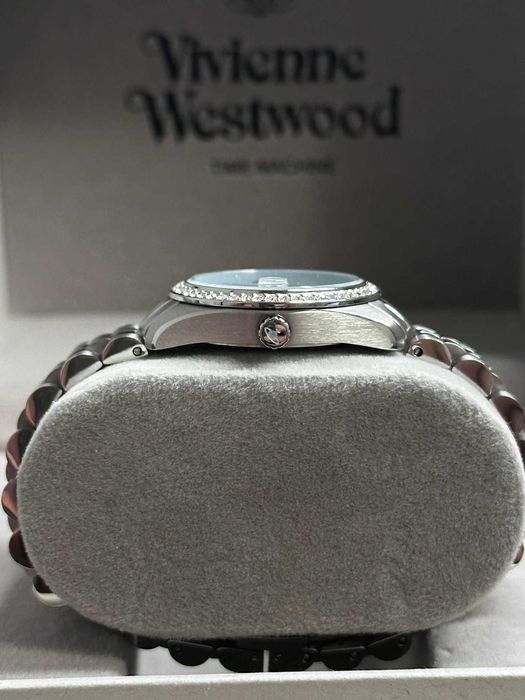 Ceas Vivienne Westood Camberwell watch albastru Cadran cu Pietre pretioase tip diamante