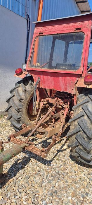 Vând tractor U550!