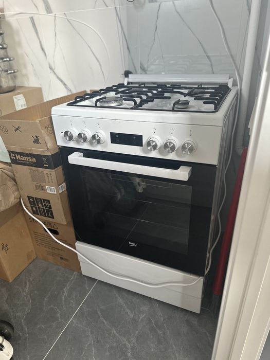 Продается Плита в отличном состоянии