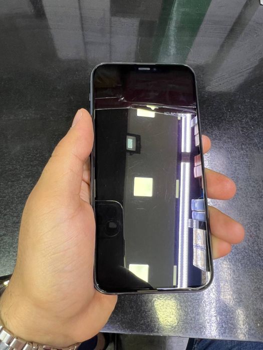 iPhone 11 pro 64gb