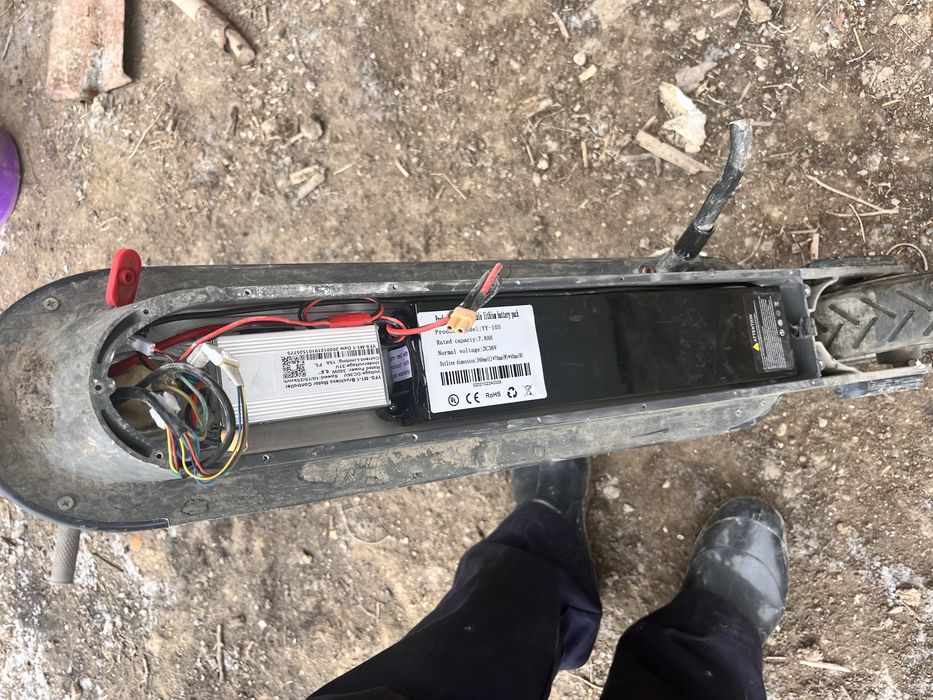 продам электросамокат не рабочий