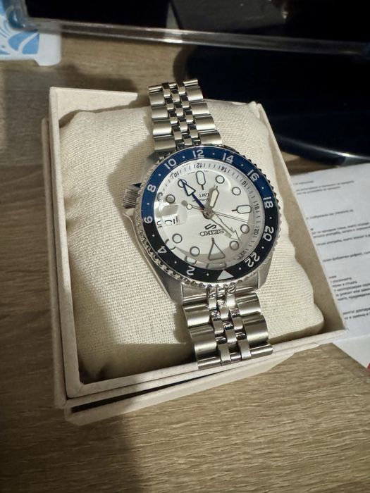 Seiko 5 Sport GMT 42.5mm SSK033K1