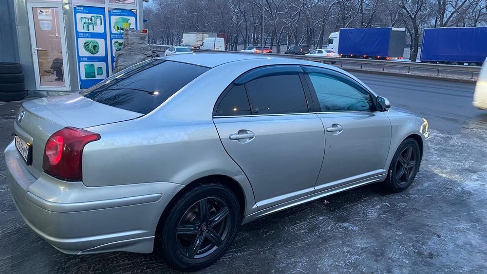 тайота avensis 2007