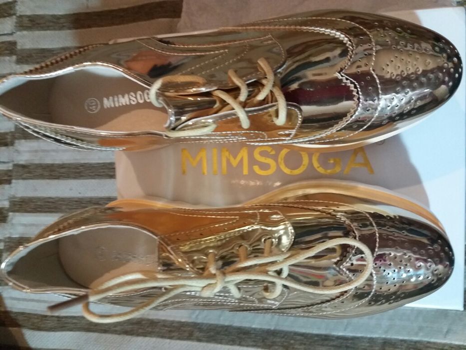 Модерни Златисти Обувки! - 90%!