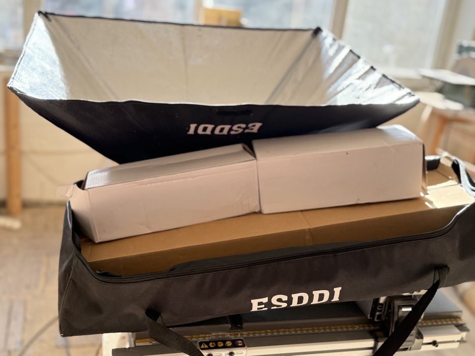 2 Seturi lumini studio! Plus trepied foto-video