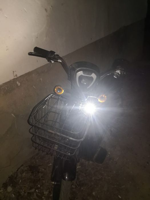 Продам за 80к тенге или оьмен айфон 11