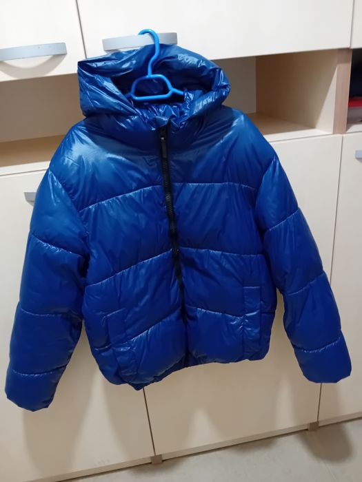 Vând Geaca Bershka barbati mărimea M