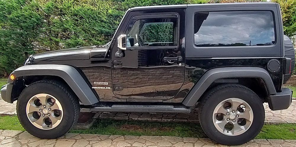 JEEP Wrangler 2011 — imagine 2