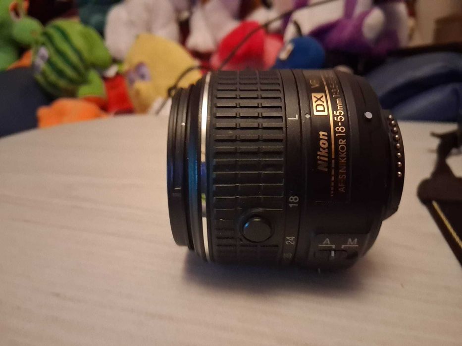 Nikon D3200 + 18–55mm VR | Stare foarte bună | Ideal pentru începători