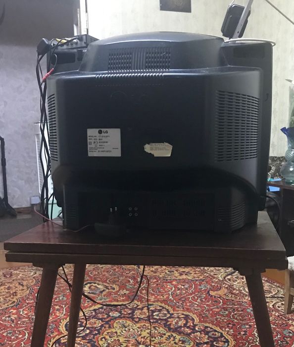 Телевизор LG Golden EYE II