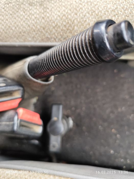 Сузуки самурай на части