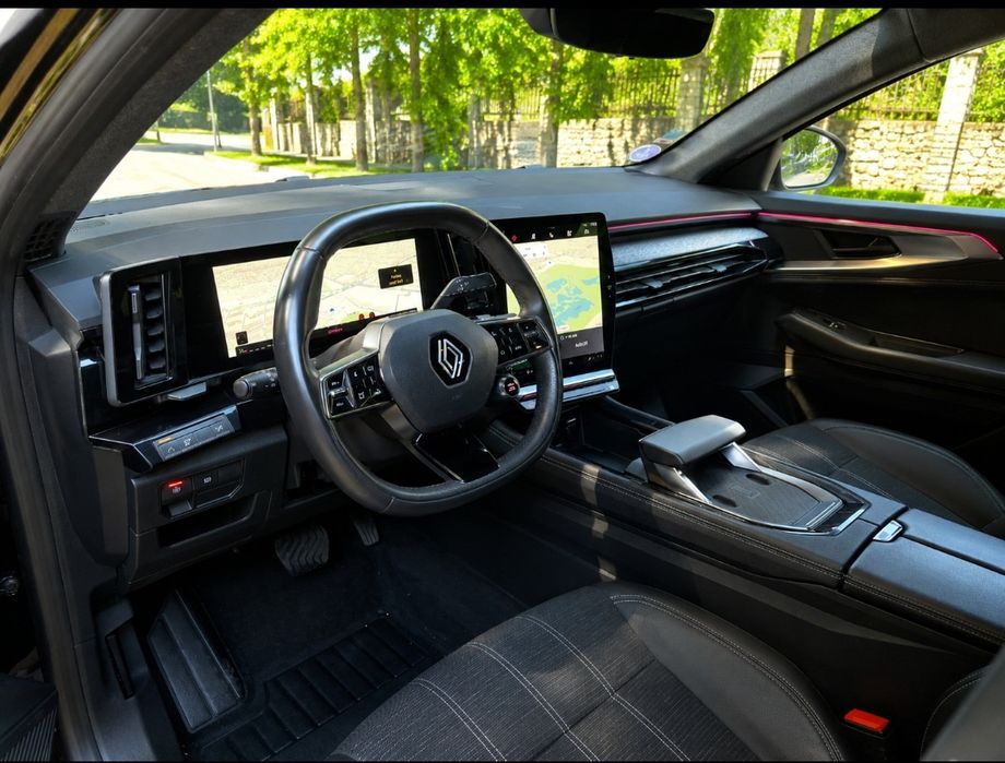 RENAULT Unknown Model 2023 — imagine 3