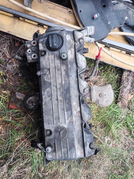 Двигател 1.8 бензин и купе от Мерцедес 190