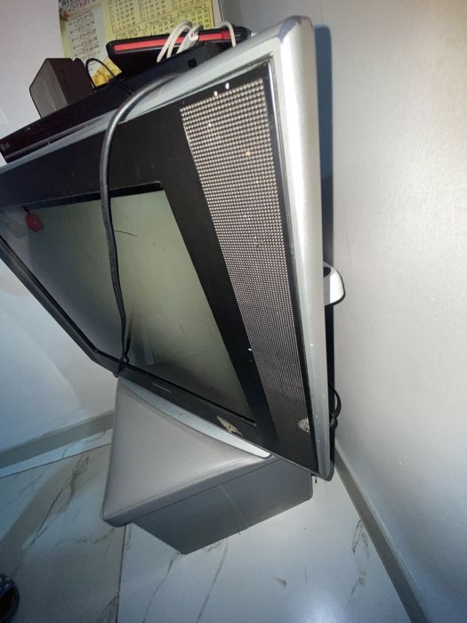 Продам телевизор