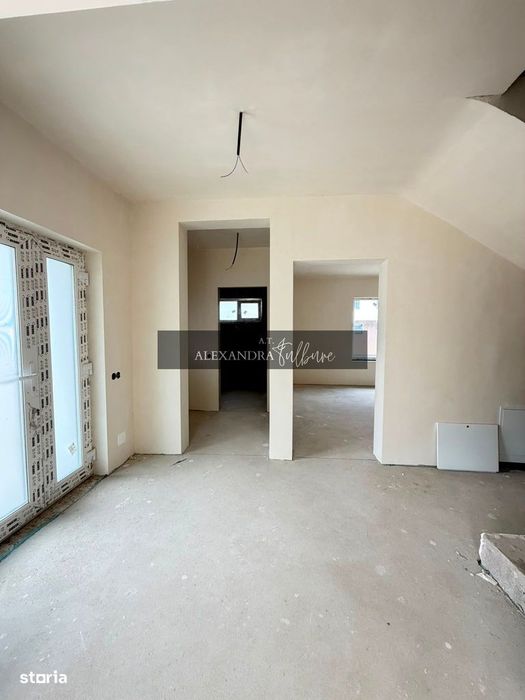 Triplex 4 camere DECOMANDATE, 112 mp utili, 184 mp curte, Urusagului