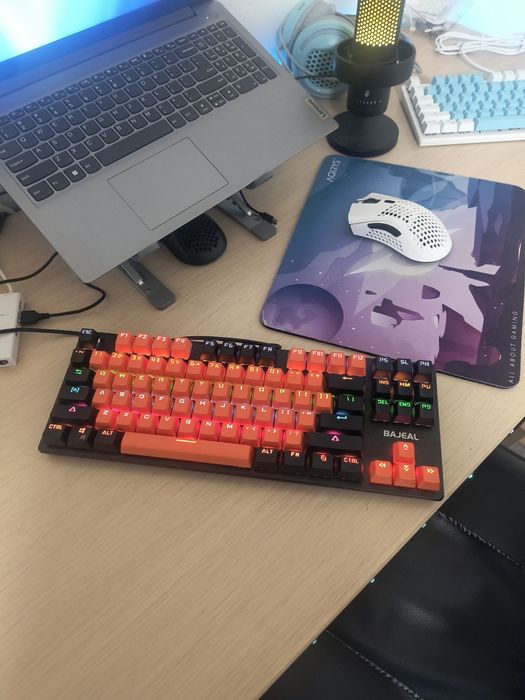 tastatură mecanică de gaming BAJEAL ( noua )