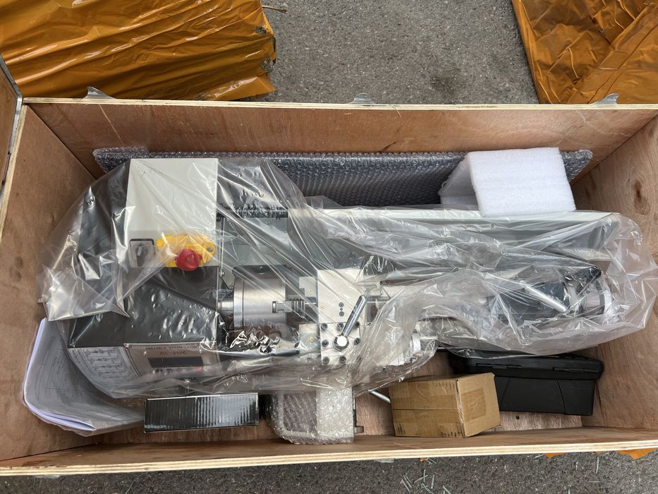 Токарный станок по металлу bench lathe 210 E