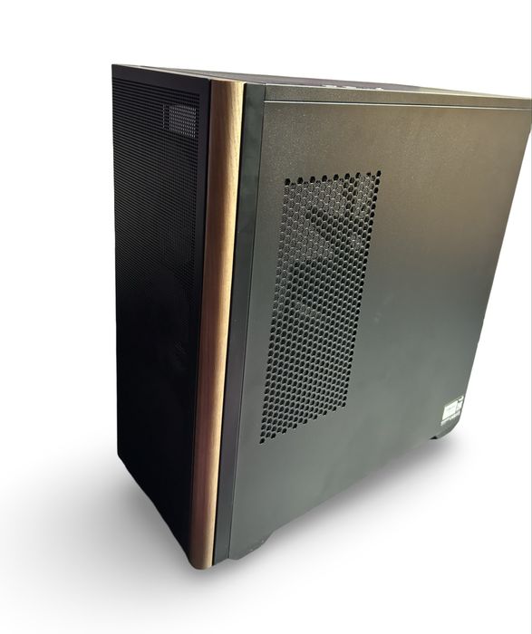 Ново! Геймърски компютър – Ryzen 5 5500 / RX 590 8GB / 16GB RAM