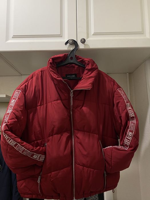 Продам куртки и платье