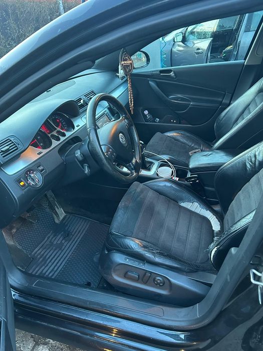 Vw Passat B6 2.0 TDI 4motion Highline trapă, piele alcantara