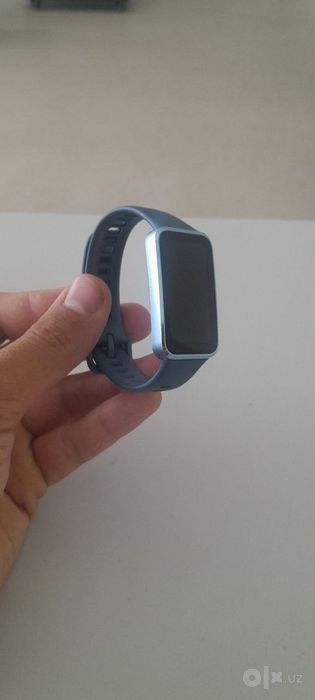 Huawei Band 10 aqilli brasleti.