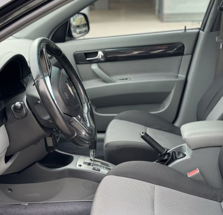 GENTRA 3-Pozitsiya Elegant Plus Full 2022-Yil Avtomat Qora GBO Rang