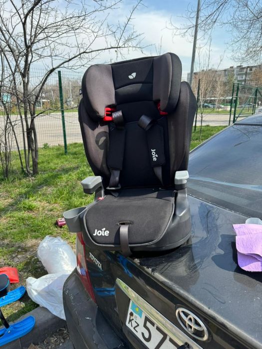 Продам авто кресло